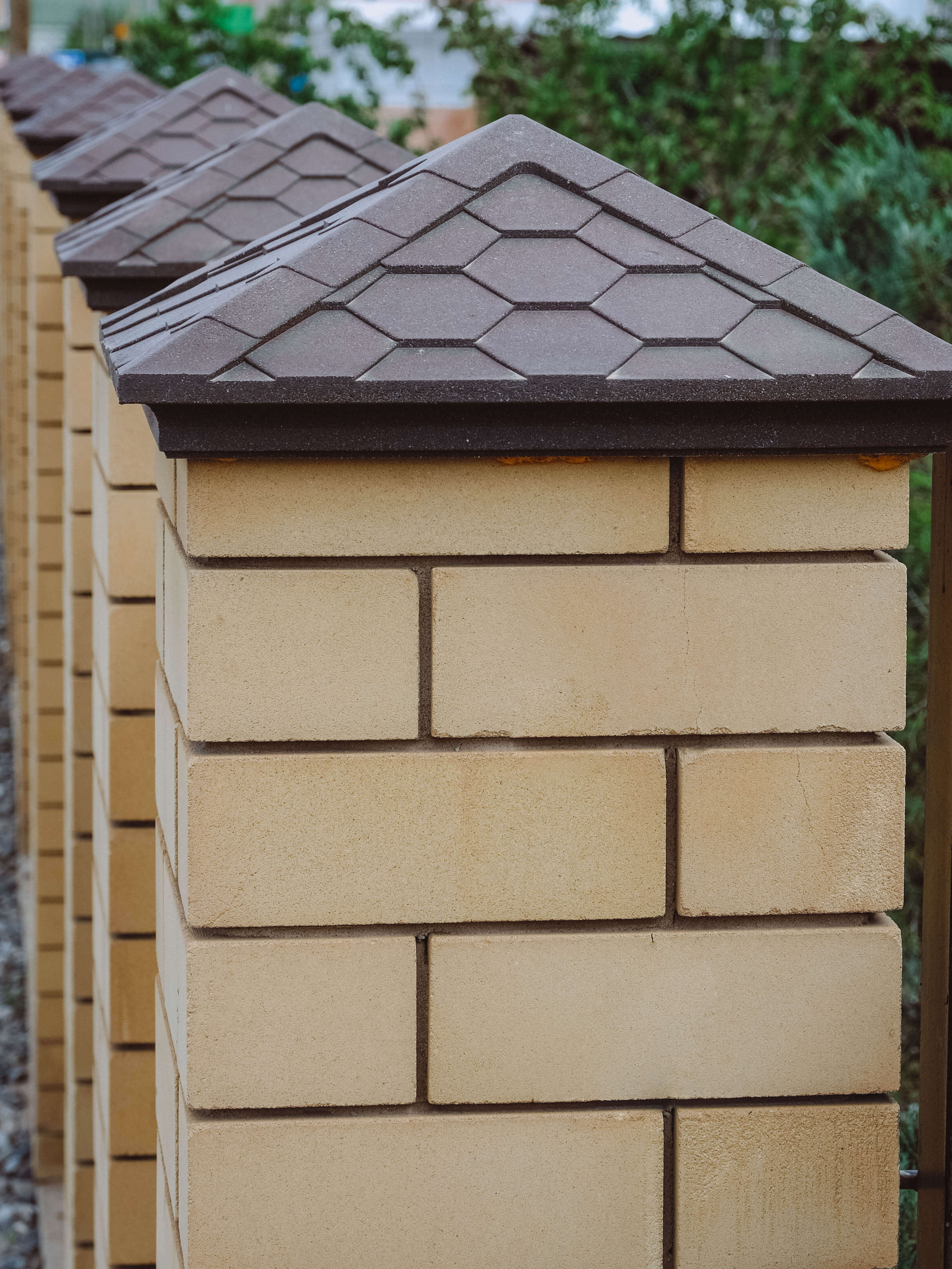 Колпак Zking Эверест Коричневый на столб 1.5х1.5 кирпича (390х390мм) в Сухуме фото